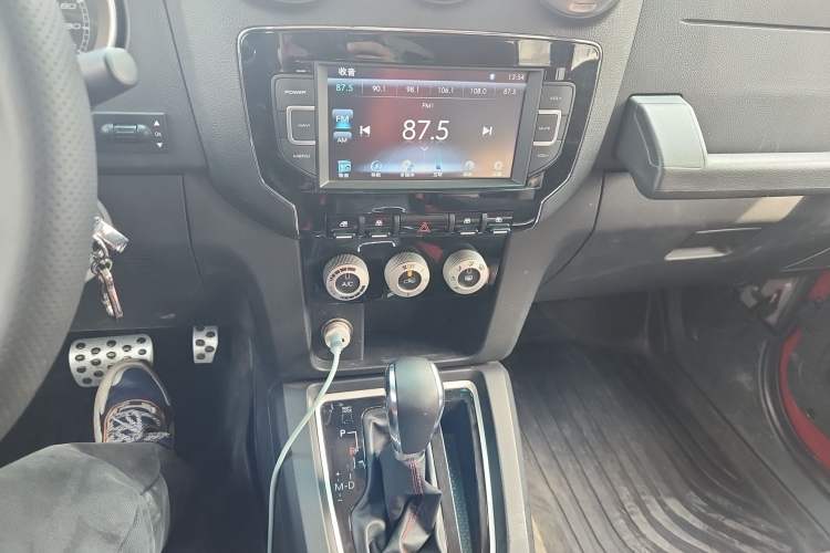 Used BAIC Off-Road BJ40 2017 40L 2.3T Automatic All-Wheel Drive Ring of the Tower Champion Edition
