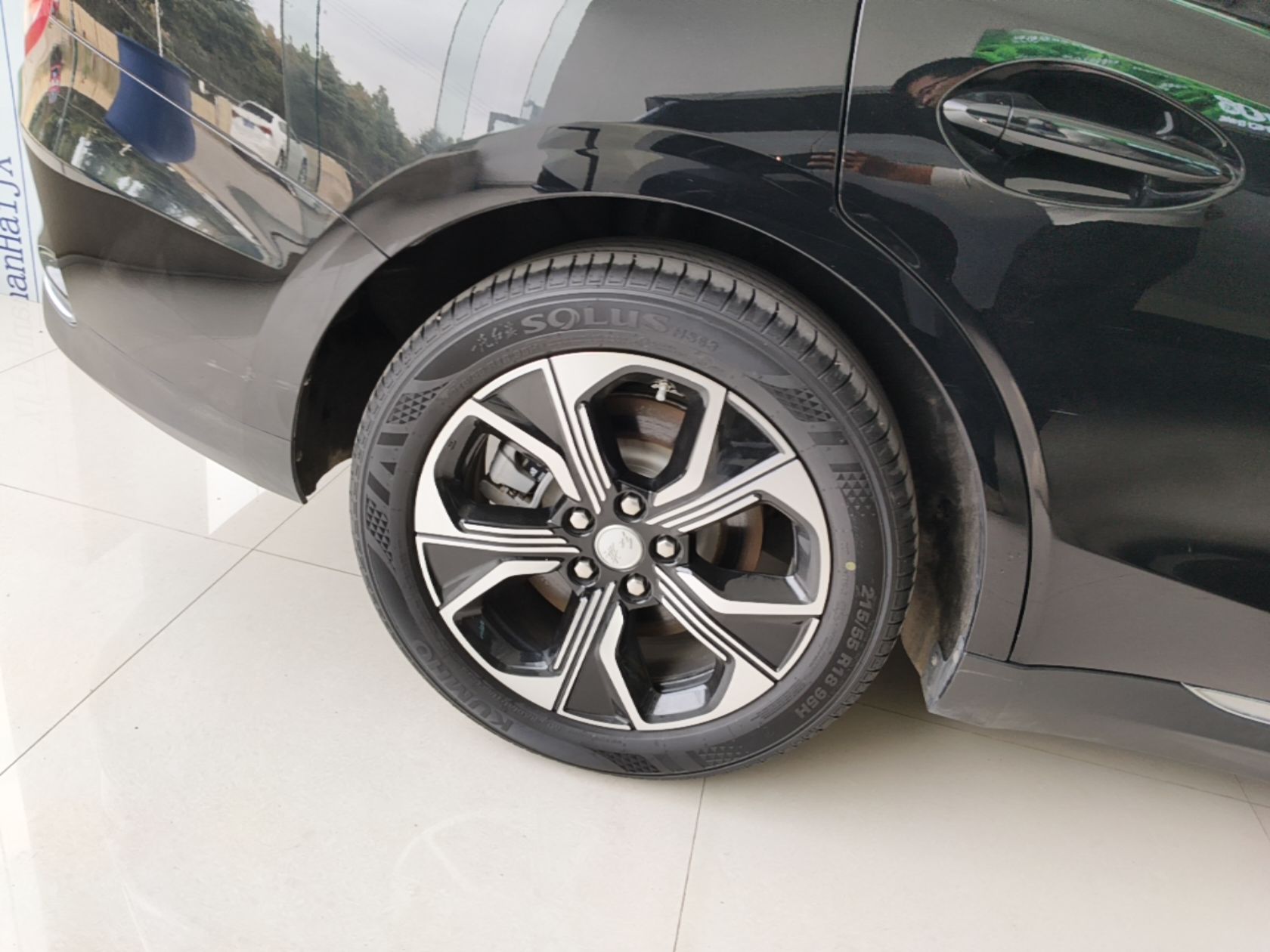 Hongqi E-QM5 2024 450km Range Commuter Version — снимка 11