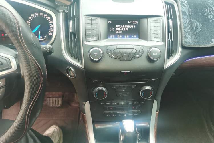 Used Ford Edge 2018 EcoBoost 245 Two-Wheel-Drive Platinum Edition 7-Seater China V Emission Standard