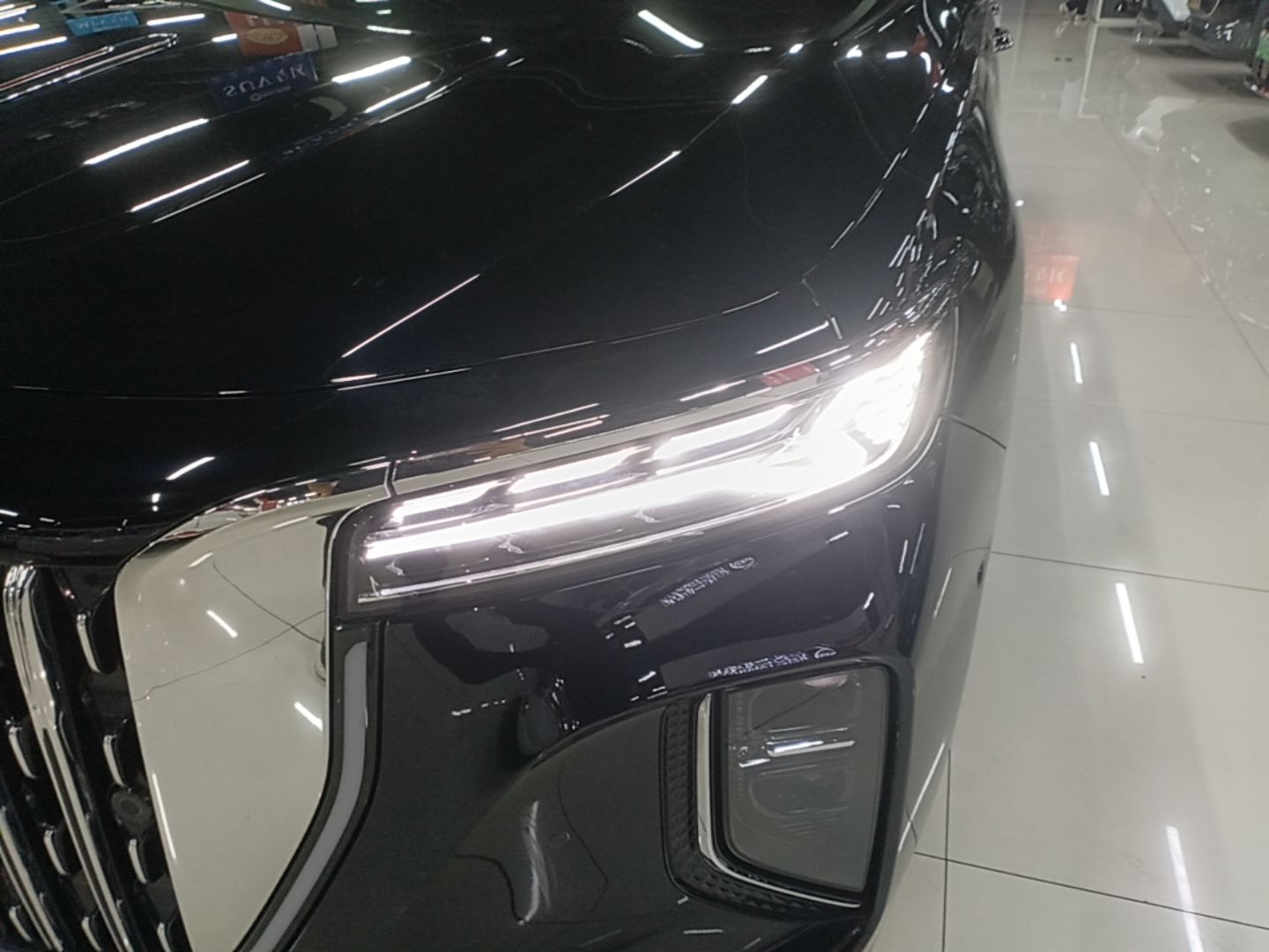 Hongqi H9 2025 2.0T Two-Wheel-Drive Flagship Luxury Business Edition 5 Seats — снимка 8