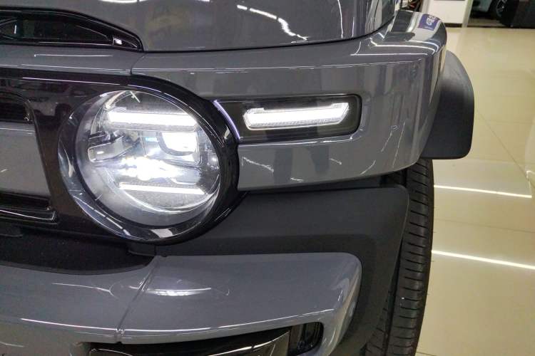 Used iCAR V23 2025 501 Four-Wheel Drive Intelligent Driving Version Left Front Headlight