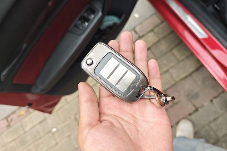 Used MG 6 2017 20T Automatic Trophy Prestige Internet Edition China V Standard Vehicle Key