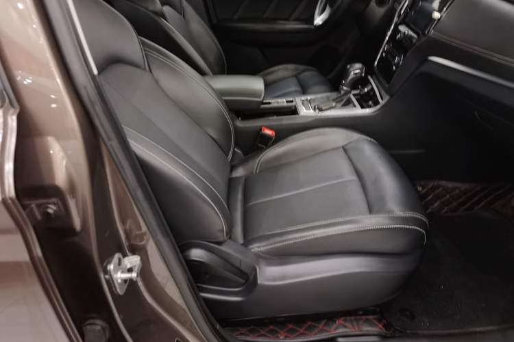 Used Roewe RX5 2018 20T Two-Wheel Drive Automatic Flagship Edition
