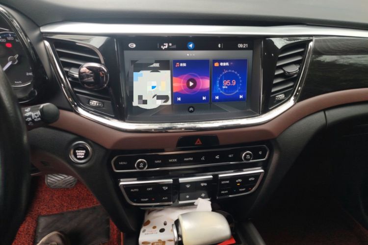 Used GAC Trumpchi GS8 2017 320T Two-Wheel Drive Luxury Smart Connectivity Version (7 Seats)
