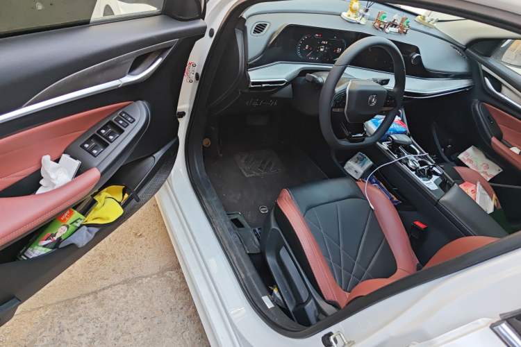 Used CHANGAN Eado 2023 Changan Edition PLUS Blue Whale NE 1.4T GDI DCT Prestige Version