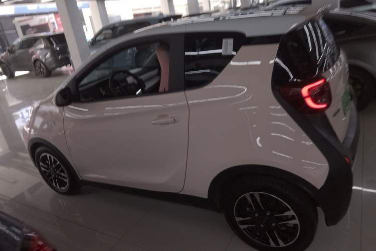 Used Chery New Energy Little Ant 2022 Sweet Pink Edition Half-Sugar Version Lithium Iron Phosphate 29.2 kWh 30 kW 301 km Left Side
