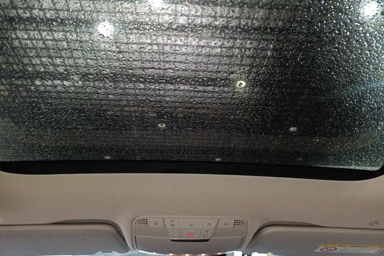 Used Mercedes-Benz C-Class 2019 Restyled C 260 L Sport Edition Headliner