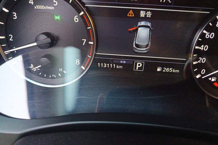 Used Infiniti QX50 2018 2.0T Two-Wheel Drive Fashion Edition Odometer Close Up