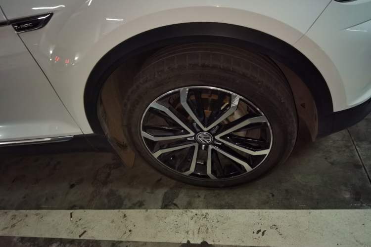 Used Volkswagen T-ROC 2020 280TSI DSG Two-Wheel Drive Comfort Version Right Front Wheel Hub