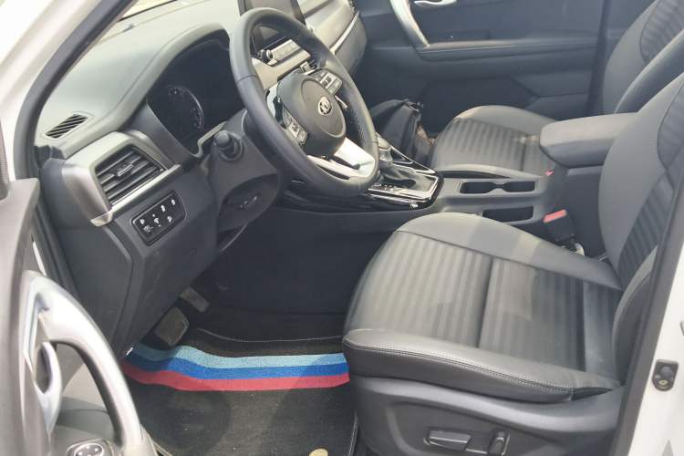 Used Kia Sportage R 2019 2.0L Automatic Smart Luxury Edition Left Front Seat