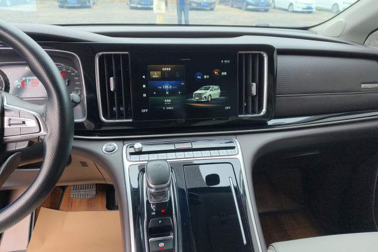 Used GAC Trumpchi M8 2021 Lingxiu Series 390T Luxury Edition Audio And AC Panel