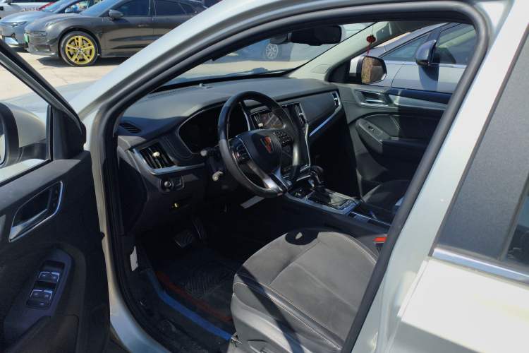 Used Roewe RX5 New Energy 2017 eRX5 50T Hybrid Connected Prestige Flagship Edition Driver Seat