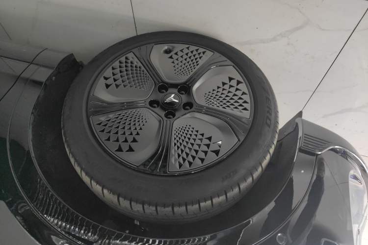 Used VOYAH COURAGE 2024 Four-Wheel Drive Global Edition