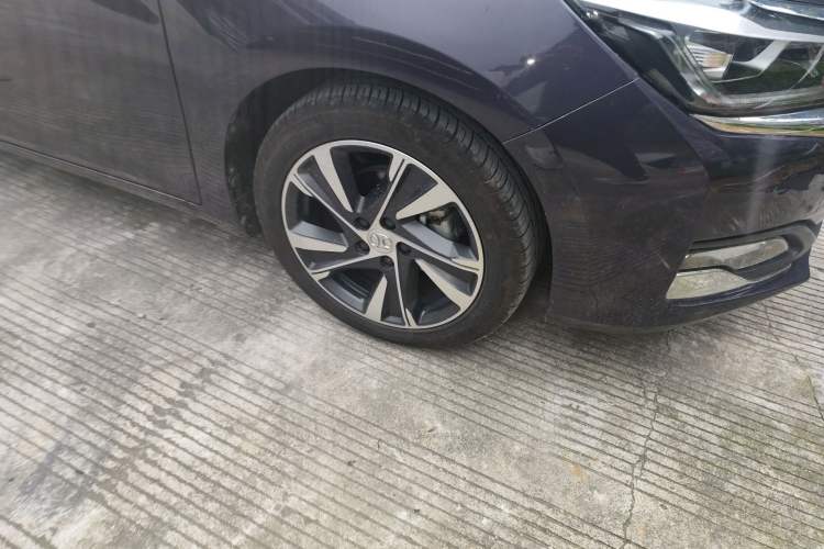 Used BAIC Beijing U7 2019 1.5T CVT New Smart Version China V Right Front Wheel Hub