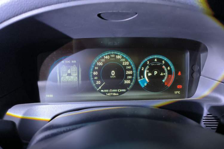 Used Jaguar XF 2016 XF 2.0T Two-Wheel-Drive Luxury Edition
