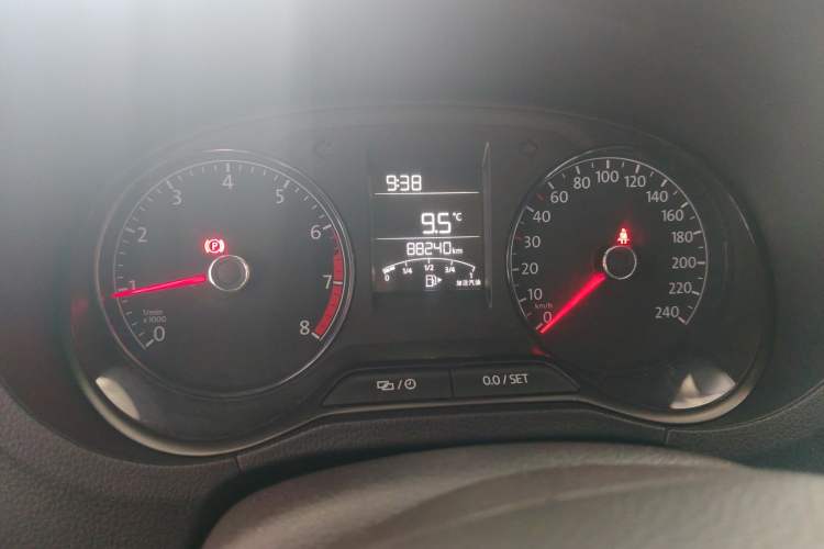 Used Volkswagen Polo 2016 1.4L Manual Fashion Model