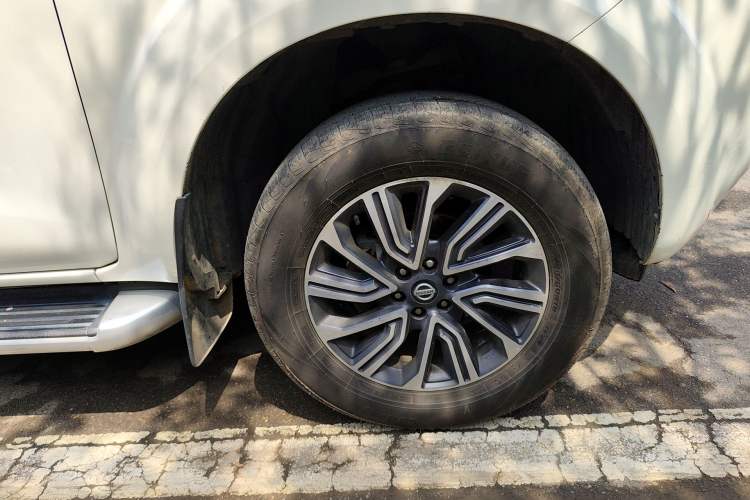 Used Nissan Terra 2020 2.5L XV 4WD Automatic Four-Wheel Drive Flagship Edition Right Front Wheel Hub