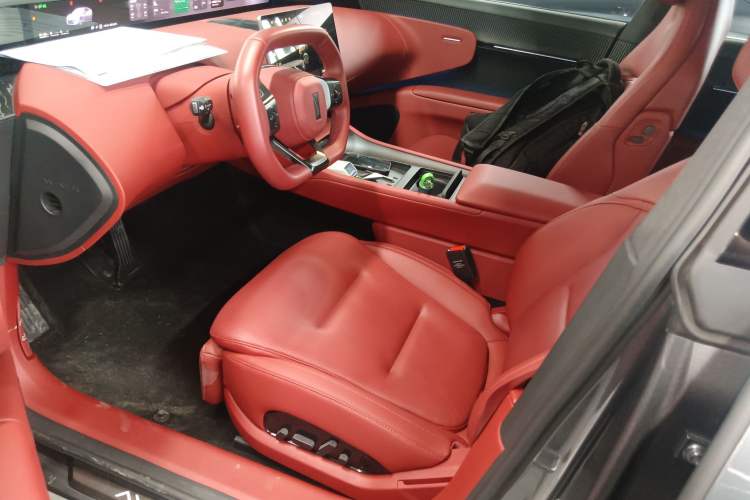 Used Avatr 12 2025 Year Updated Ultra Extended-Range Version
