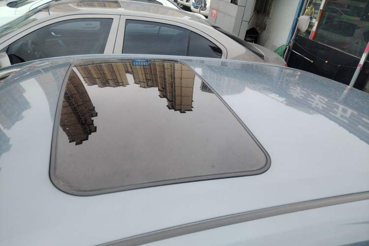 Used Toyota Corolla 2021 Dual-Motor 1.8L E-CVT Elite Edition Roof