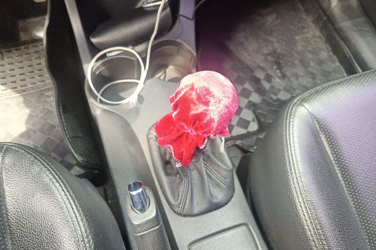 Used Kia Sportage 2011 2.0L Manual Two-Wheel Drive GL Trim