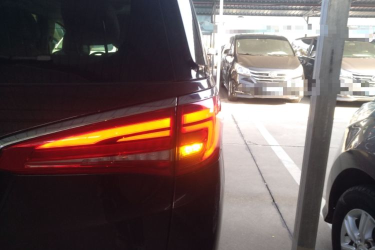 Used Buick GL8 2018 ES 28T Comfort Model China VI Standard
