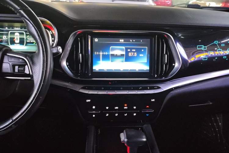 Used JETOUR X90 2019 1.5T Automatic Smart Enjoyment 7-Seater China V Emission Standard