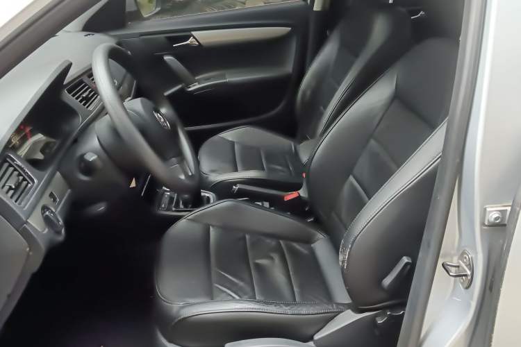 Used Volkswagen Lavida 2013 Revised Version 1.4 TSI Manual Comfort Edition