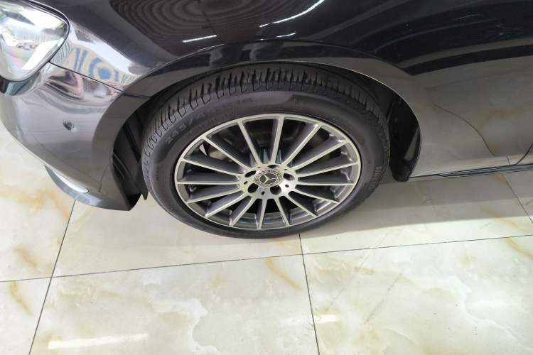 Used Mercedes-Benz E-Class 2023 E 260 L
