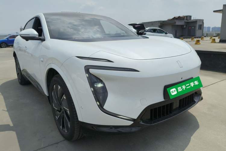 Used Avatr 07 2024 Pro+ All-Electric Version Front Right 45 Deg