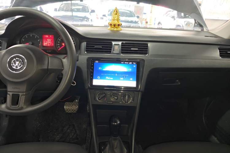 Used Volkswagen Santana 2015 1.6L Automatic Fashion Edition
