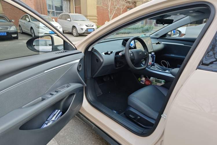 Used XPeng MONA M03 2024 620 with Ultra-Long Range
