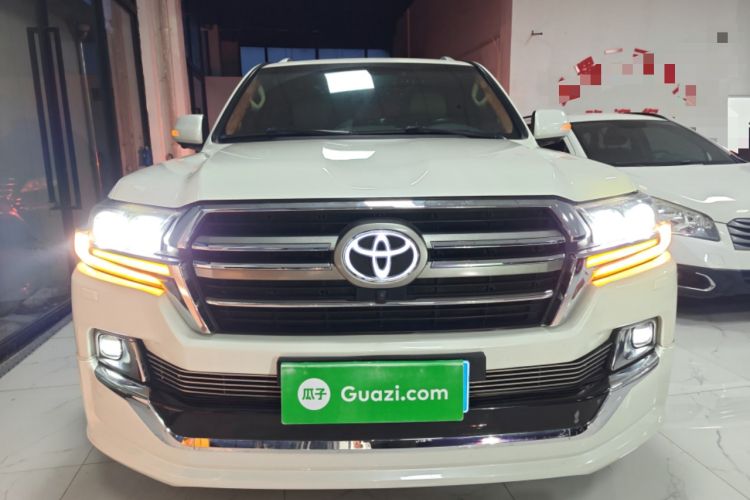 Used Toyota Land Cruiser 2019 4.0L GX-R GT Dual Fuel Sunroof Velvet Interior – Middle East Specification