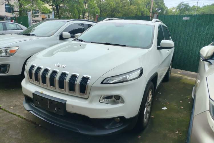 Used Jeep Cherokee 2016 2.4L Leading Edition