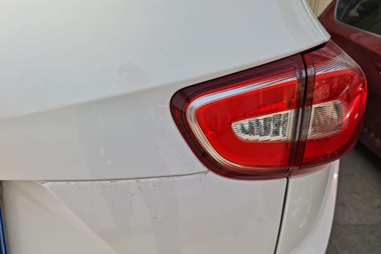 Used Baojun 510 2017 1.5L Manual Luxury Model Exterior 3