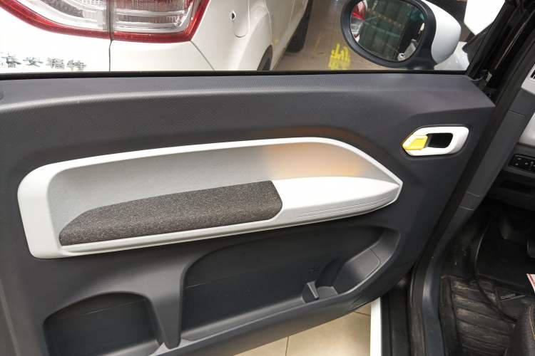 Used Chery New Energy QQ Ice Cream 2022 170km Sundae Phosphate Lithium-Ion