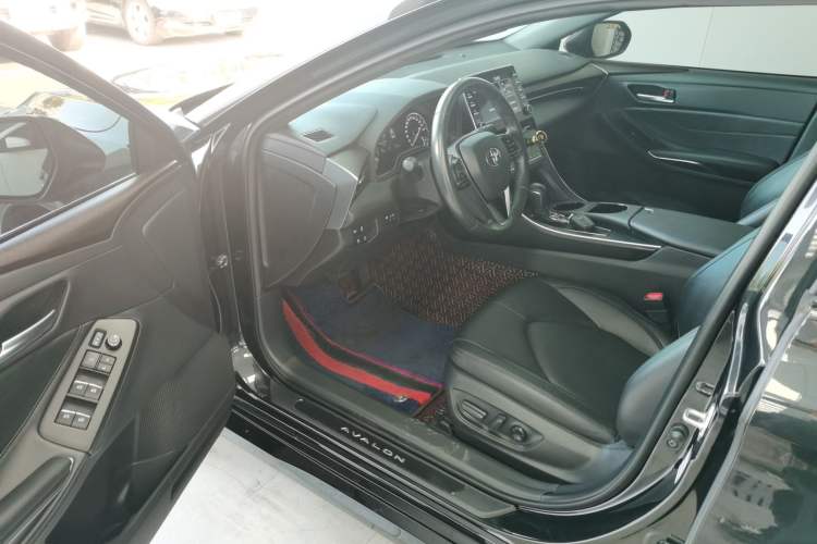 Used Toyota Avalon 2019 2.0L XLE Premium Edition China VI