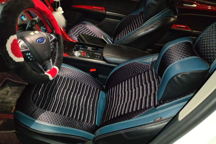 Used Ford Mondeo 2018 EcoBoost 200 Luxury Model Left Front Seat