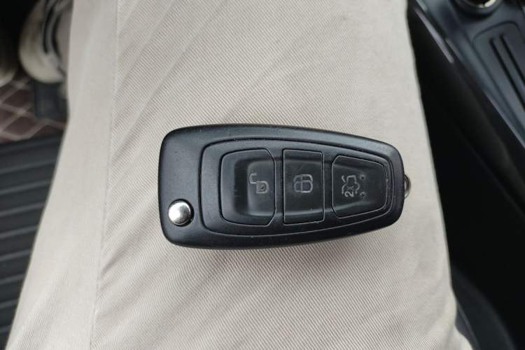 Used Ford Focus 2017 Hatchback 1.6L Automatic Fashion Edition Smart Drive Version