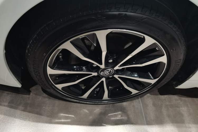 Used Toyota Levin 2021 185T CVT Sport Edition Left Front Wheel Hub