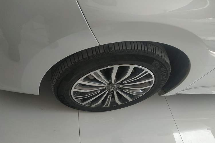 Used GAC Trumpchi M6 2019 270T DCT Prestige Edition (7-seater) China VI
