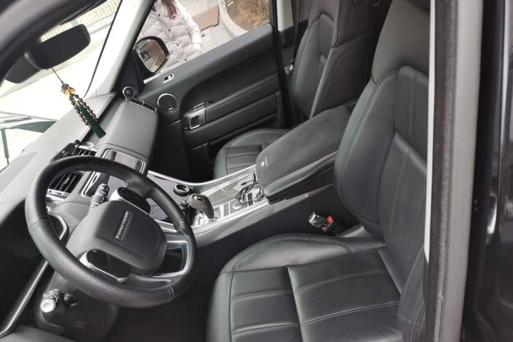 Used Land Rover Range Sport 2022 3.0 L6 SE Left Front Seat