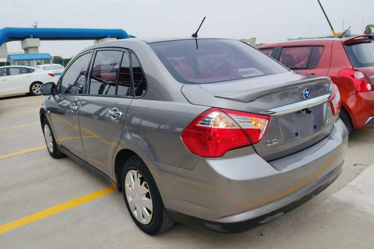 Used Venucia D50 2014 1.6L Manual Splendid Edition