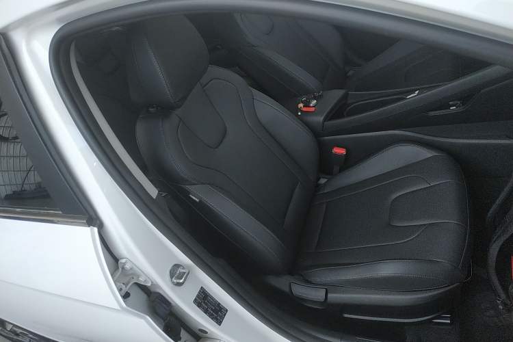 Used Hyundai Elantra 2023 1.5L CVT GLX Elite Edition
