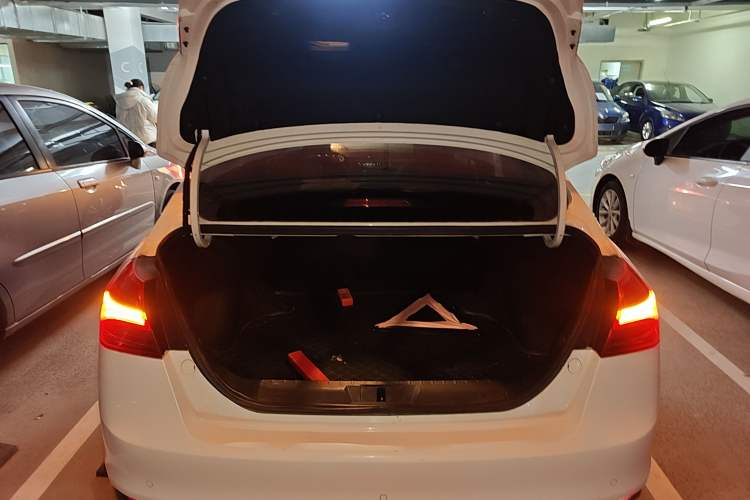 Used Geely Auto Emgrand 2018 1.5L CVT Upward Connect Edition