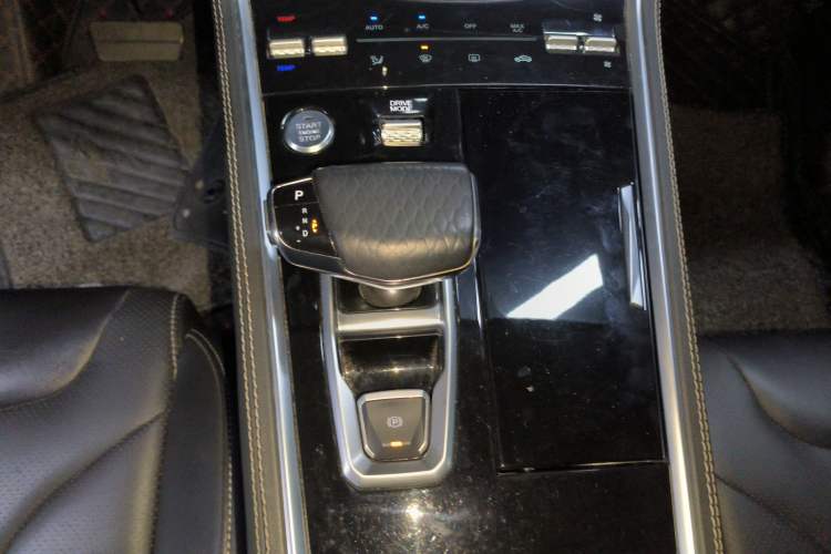 Used Changan CS85 COUPE 2021 1.5T DCT Luxury Edition