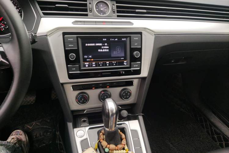 Used Volkswagen Magotan 2018 280TSI DSG Comfort Model Audio And AC Panel