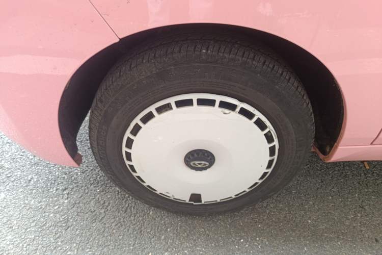 Used Chery QQ Ice Cream 2022 170km Sundae Phosphate Lithium-Ion