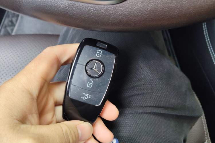 Used Mercedes-Benz GLC 2021 GLC 260 L 4MATIC Dynamic Edition Vehicle Key