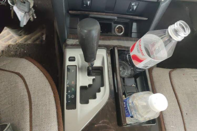 Used Toyota Camry 2016 2.0G 10th Anniversary Leading Edition Gear Lever