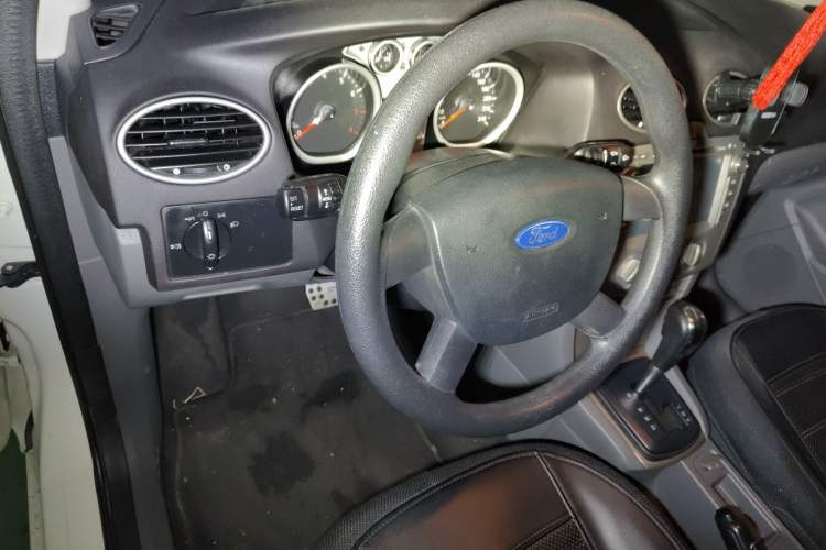 Used Ford Focus 2013 Hatchback Classic 1.8L Automatic Base Model
